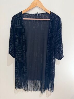 burniut Velvet Kimono w/fringe Black whimsical romantic women's med‎